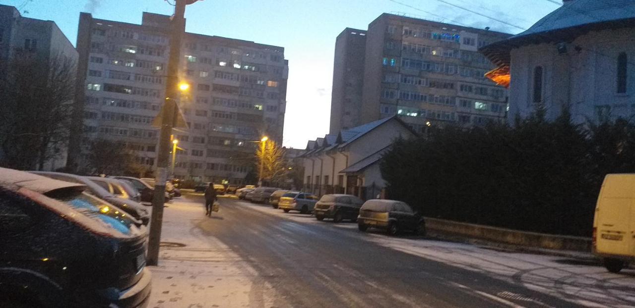Garsoniera Apartment Buzau Exterior photo