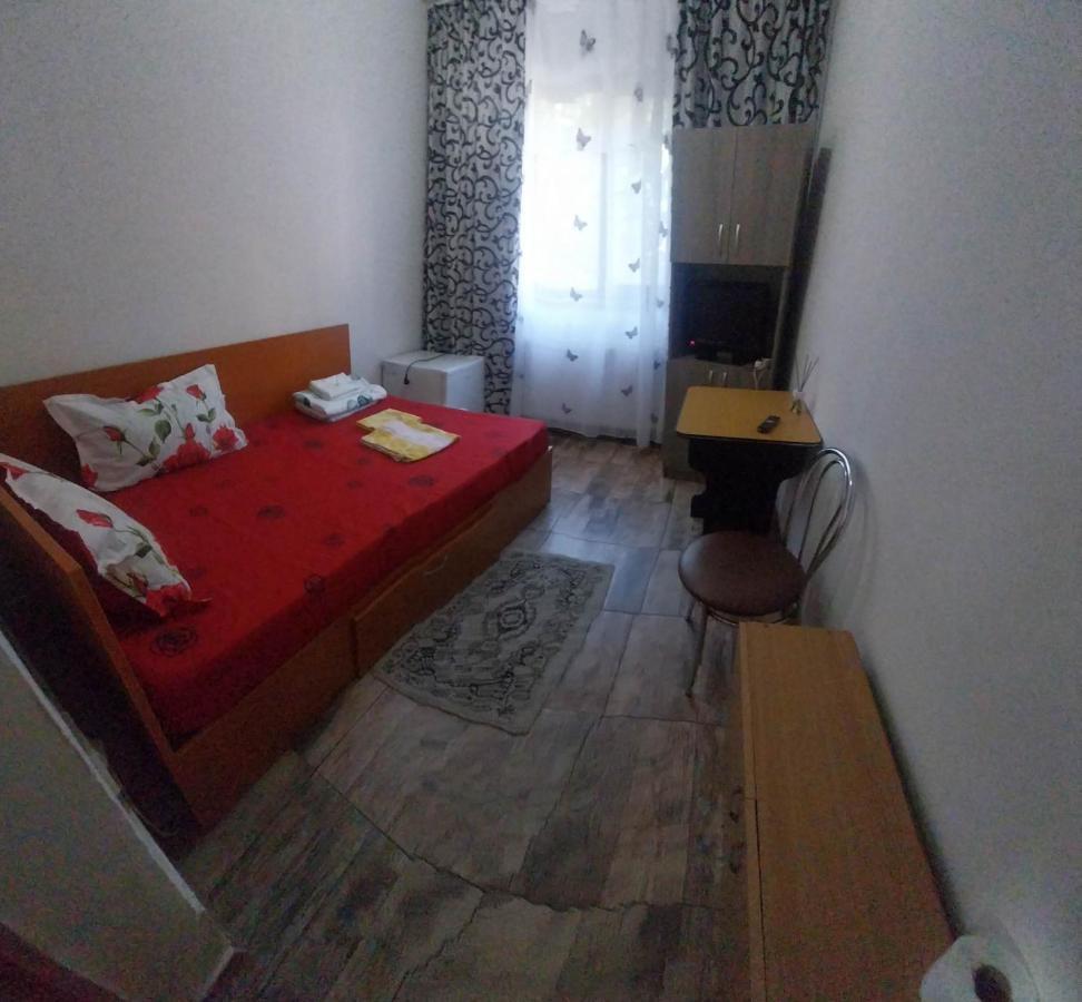 Garsoniera Apartment Buzau Exterior photo